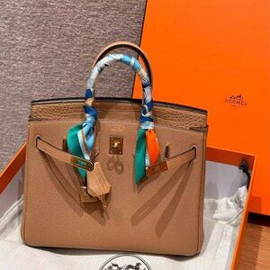 Classic Hermes Bag: A Stylish and Versatile Choice for Elegance